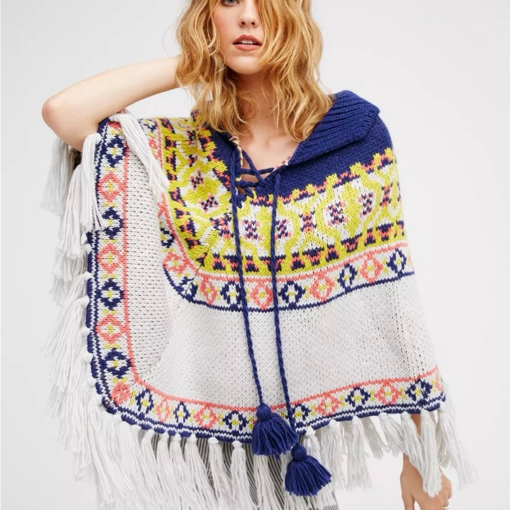 Free people poncho one size.